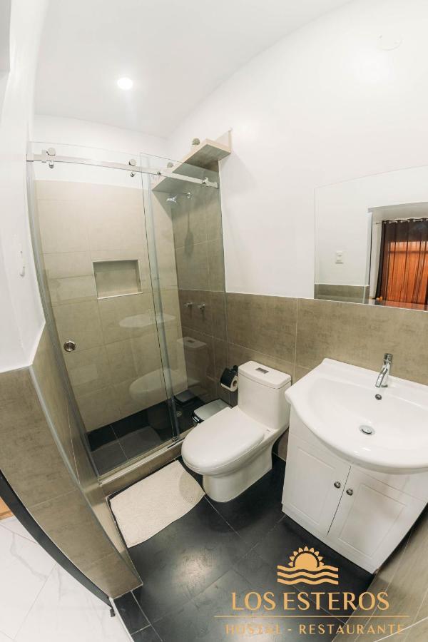 הואנצ'אקו Los Esteros Hostal מראה חיצוני תמונה