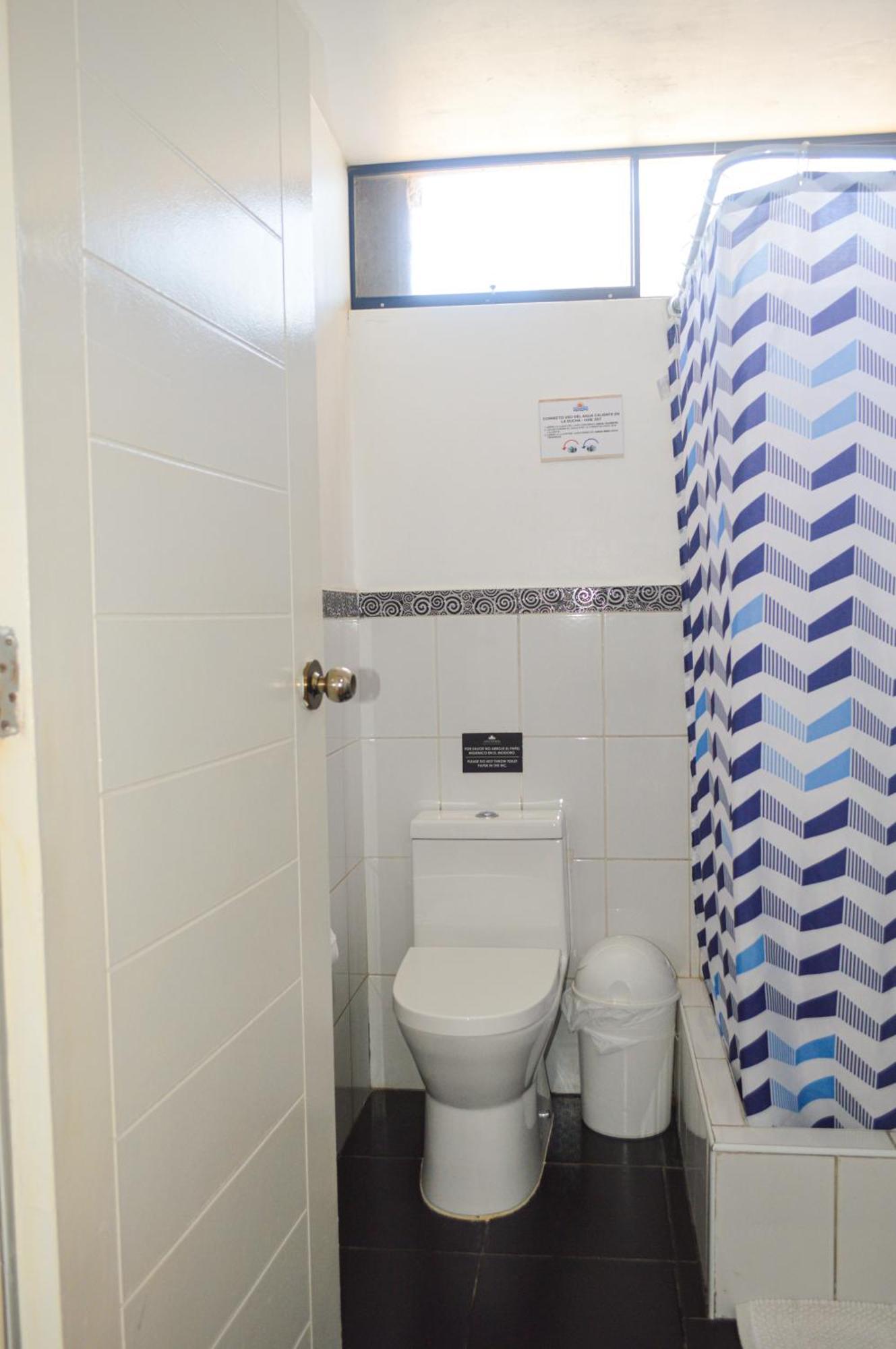 הואנצ'אקו Los Esteros Hostal מראה חיצוני תמונה